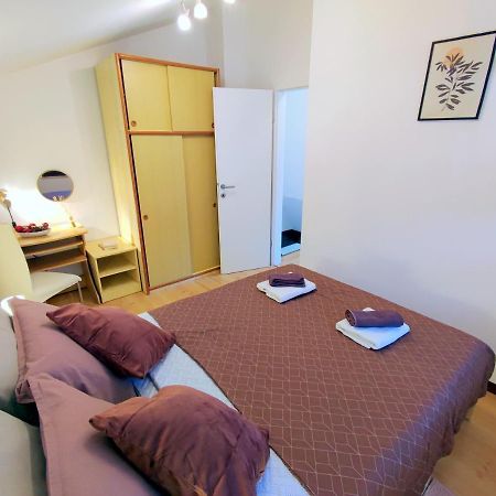 Apartment Pajtak โปเรช ภายนอก รูปภาพ